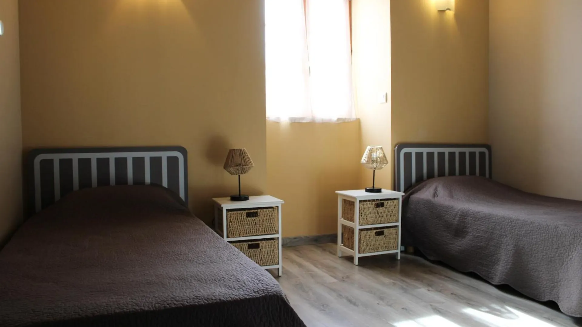 Les Gites De Genas Bourg-les-Valence