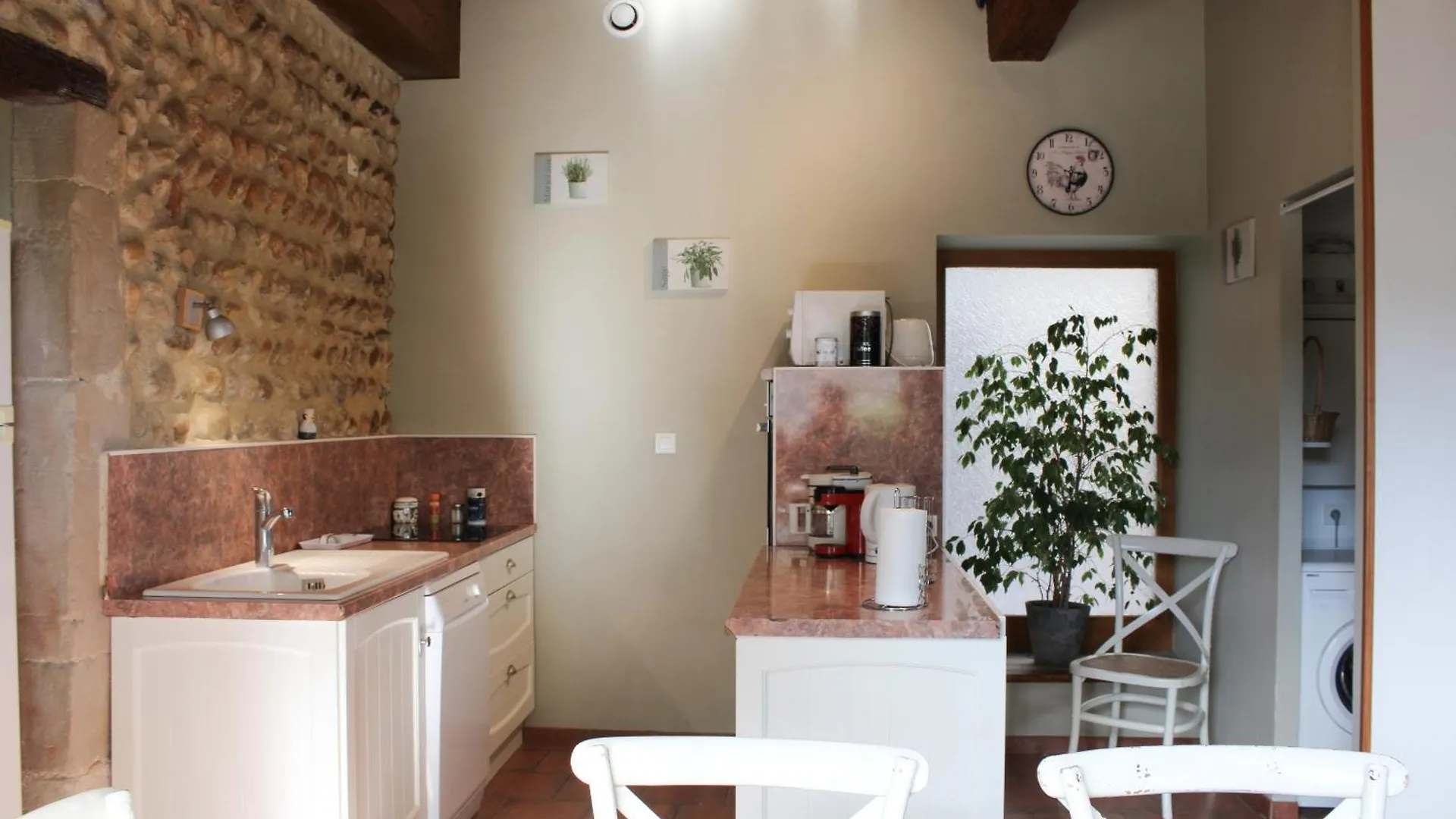 Les Gites De Genas Bourg-les-Valence 0*,  France