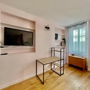  Appartement Charming Studio Near The Old Port France